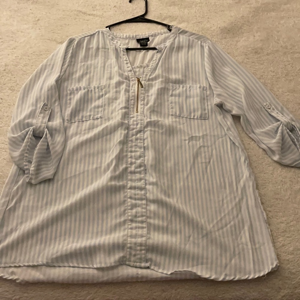 Rue21 blouse - white and light blue stripes- XL